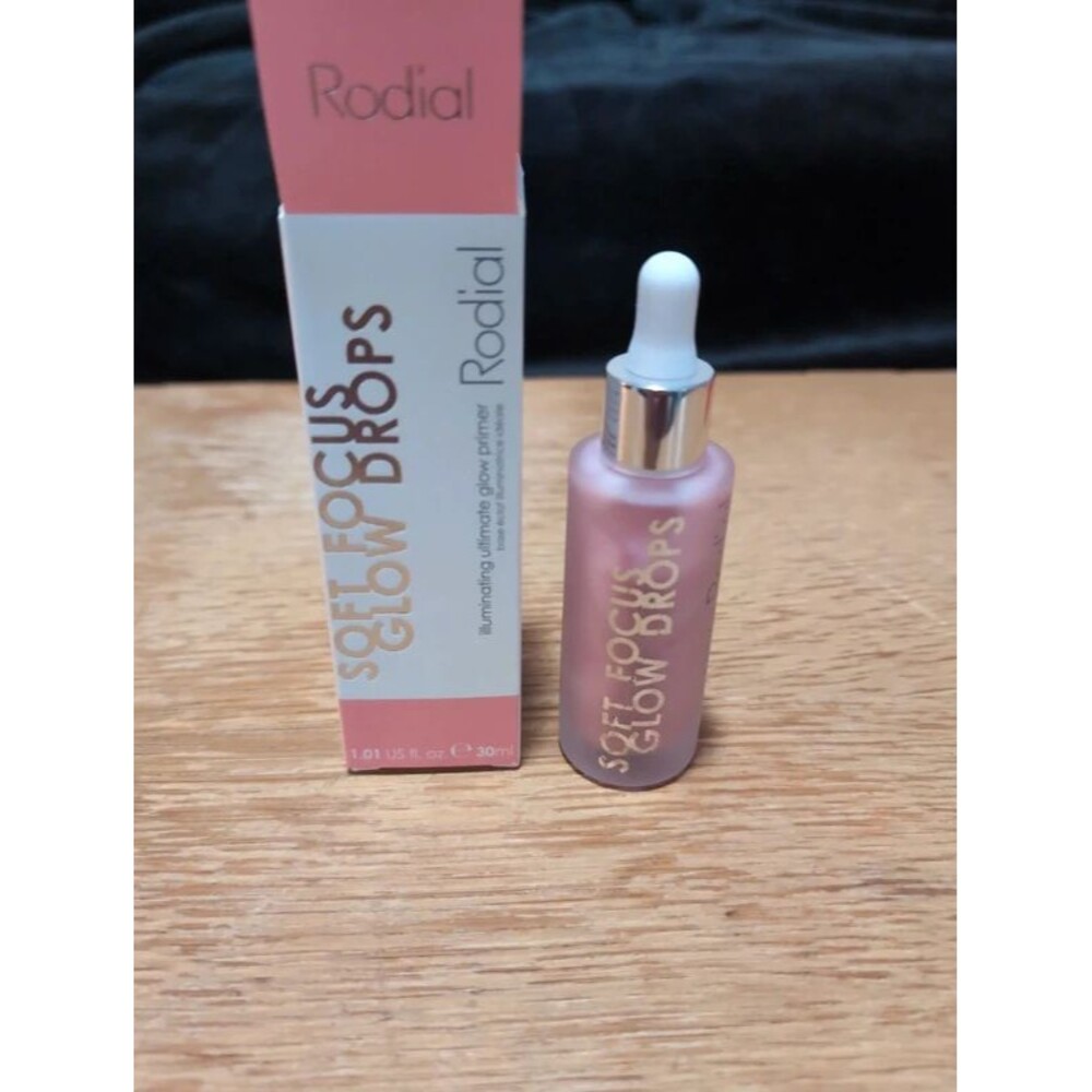 Rodial soft focus glow drops